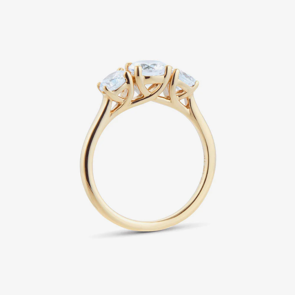 18ct Yellow Gold Three Stone Engagement Ring - Image 2
